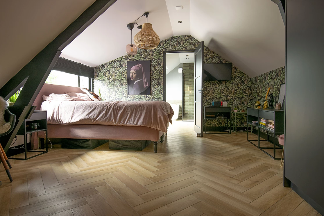 PARQUETS Y REVESTIMIENTOS VINÍLICOS SPC